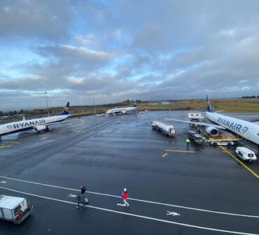 Ryanair 737 MAX Ireland West Airport