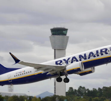 EI-HAW Boeing 737-8200 Ryanair (1)