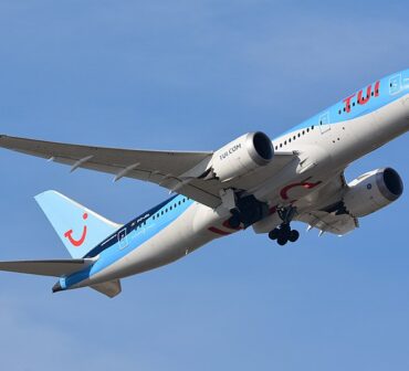 Boeing_787-800_Dreamliner_OO-JDL__Diamond__-_Tui_-_32140317807